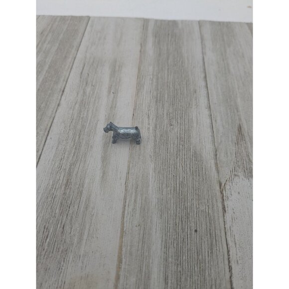 Monopoly 1999 Game Replacement 5 Tokens Pieces - Picture 5 of 6